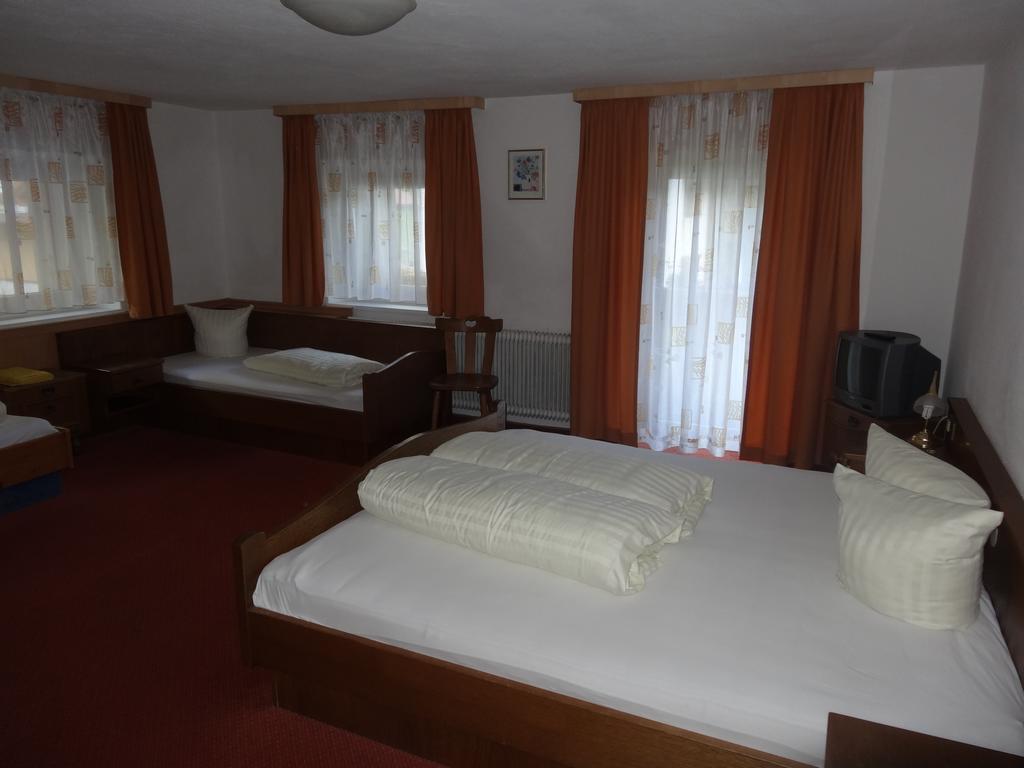 Koeflerhof Appartements Sankt Leonhard im Pitztal Luaran gambar