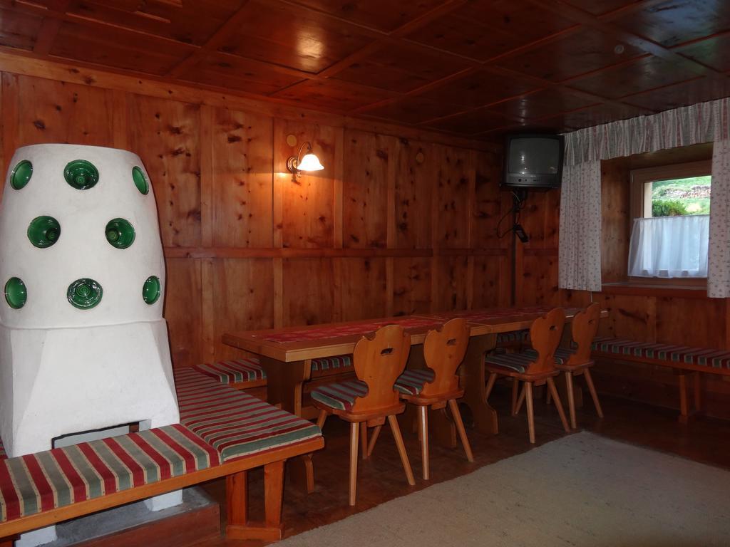 Koeflerhof Appartements Sankt Leonhard im Pitztal Luaran gambar
