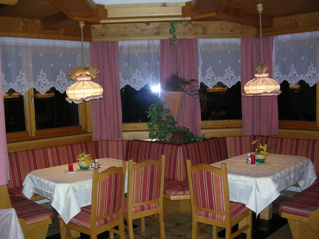 Koeflerhof Appartements Sankt Leonhard im Pitztal Luaran gambar